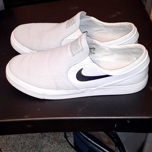 Nike SB Stefan Janoski slip on